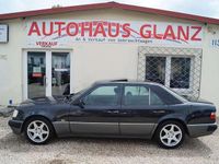 Gebraucht Mercedes E500 326 PS (239 kW) 1993 Schwarz Limousine
