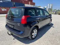 Gebraucht Peugeot 5008 Premium 120 PS (88 kW) 2011 Blau Van / Kleinbus