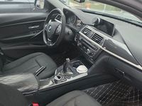 Gebraucht BMW 318 150 PS (110 kW) 2017 Silber Kombi