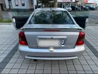 Usado Opel Astra 190 HP (139 kW) 2001 Prateado Coupé