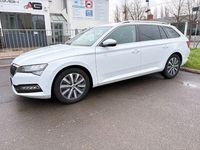 Gebraucht Skoda Superb Style 150 PS (110 kW) 2022 Weiß Kombi