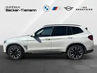 Begagnad BMW iX3 Shadowline 210 kW (286 HK) 2021 Vit SUV