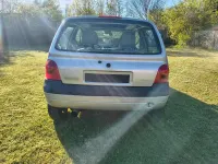 Używany Renault Twingo Initiale 75 KM (55 kW) 2001 Złoty Hatchback