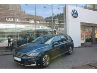 Gebraucht VW Passat GTE 218 PS (160 kW) 2022 Aquamarinblau Kombi
