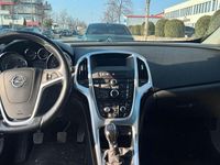 Gebraucht Opel Astra GTC 140 PS (102 kW) 2014 Schwarz Limousine