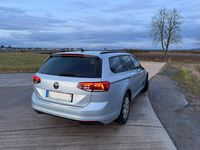 Gebraucht VW Passat Business 150 PS (110 kW) 2022 Grau Kombi