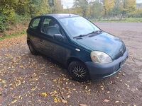 Gebraucht Toyota Yaris 68 PS (50 kW) 2000 Grün Kleinwagen