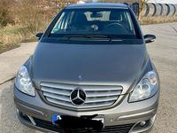 Gebraucht Mercedes B180 109 PS (80 kW) 2006 Grau Van / Kleinbus