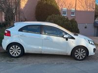 Gebraucht Kia Rio 109 PS (80 kW) 2011 Weiß Limousine
