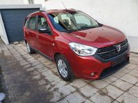 Gebraucht Dacia Lodgy Comfort 102 PS (75 kW) 2020 Rot Van / Kleinbus