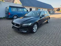 Gebraucht Volvo V60 Momentum 190 PS (139 kW) 2018 Schwarz Kombi
