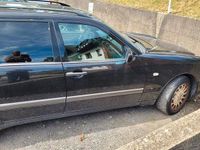 Gebraucht Mercedes E320 Elegance 224 PS (164 kW) 1998 Schwarz Limousine