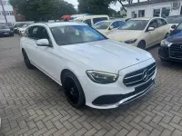 Gebraucht Mercedes E220 194 PS (142 kW) 2021 Weiß Kombi