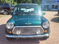 Usado Mini 1300 53 HP (38 kW) 1996 Verde Citadino