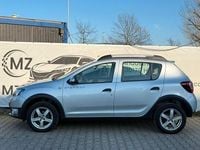 Gebraucht Dacia Sandero Prestige 90 PS (66 kW) 2014 Silber Limousine