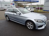 Gebraucht Mercedes C180 AMG line 156 PS (114 kW) 2016 Diamantsilber  metalliclack Kombi