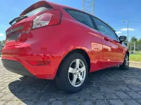 Gebraucht Ford Fiesta 75 PS (55 kW) 2013 Rot Kleinwagen