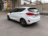 Gebraucht Ford Fiesta Trend 101 PS (74 kW) 2019 Weiß Kleinwagen