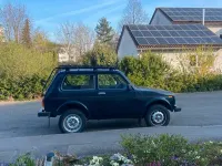 Second-hand Lada niva 81 CP (59 kW) 2012 Albastru SUV