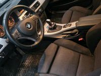 Gebraucht BMW 318 143 PS (105 kW) 2010 Kombi
