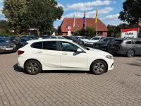 Gebraucht BMW 118 Advantage 136 PS (100 kW) 2022 Weiß Limousine