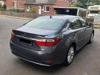 Gebraucht Lexus ES300H 200 PS (147 kW) 2013 Grau Limousine