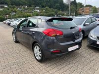 Gebraucht Kia Ceed 135 PS (99 kW) 2012 Grau Kleinwagen