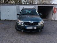 Gebraucht Skoda Roomster 85 PS (62 kW) 2012 Grün Van / Kleinbus