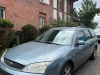 Gebraucht Ford Mondeo Ghia 146 PS (107 kW) 2001 Blau Kombi