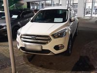 Gebraucht Ford Kuga 150 PS (110 kW) 2019 Weiß SUV
