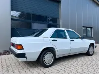 Gebraucht Mercedes 190 109 PS (80 kW) 1992 Weiß Limousine