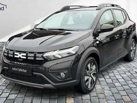 Neu Dacia Sandero Expression 91 PS (66 kW) 2025 Schwarz / perlmuttschwarz SUV