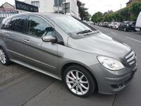 Gebraucht Mercedes B200 136 PS (100 kW) 2006 Grau Van / Kleinbus