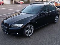 Gebraucht BMW 320 170 PS (125 kW) 2009 Schwarz Limousine