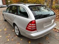 Gebraucht Mercedes C320 218 PS (160 kW) 2006 Silber Kombi