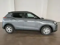 Neu SsangYong Tivoli Quartz 163 PS (119 kW) 2026 Grau SUV