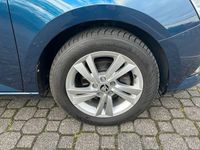 Gebraucht Skoda Fabia Style 95 PS (69 kW) 2020 Lavablau metallic Kombi