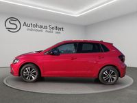Nowe VW Polo 95 KM (69 kW) 2025 Czerwony Sedan/Limuzyna