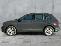 Gebraucht VW Tiguan Life 150 PS (110 kW) 2023 Uranograu SUV