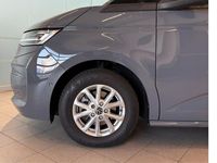 Gebraucht VW Multivan Life 150 PS (110 kW) 2024 Grau Van