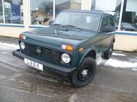 Gebraucht Lada niva 83 PS (61 kW) 2011 Grün SUV