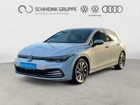 Gebraucht VW Golf VIII Active 150 PS (110 kW) 2023 Oryxweiß perlmutteffekt Limousine