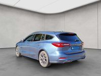 Gebraucht Ford Focus ST-Line X 125 PS (91 kW) 2023 Chrome blue metallic Kombi