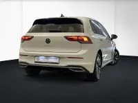 Gebraucht VW Golf VIII Move 150 PS (110 kW) 2024 Weiß Limousine