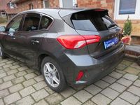 Gebraucht Ford Focus Cool & Connect 125 PS (91 kW) 2018 Limousine