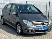 Gebraucht Mercedes B180 109 PS (80 kW) 2010 Grau Van / Kleinbus
