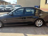 Gebraucht BMW 318 130 PS (95 kW) 2006 Schwarz Limousine