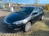 Gebraucht Opel Astra 136 PS (100 kW) 2014 Schwarz Kombi