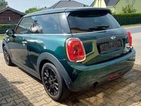 Gebraucht Mini ONE 102 PS (75 kW) 2017 Grün Kleinwagen