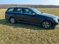Gebraucht Mercedes E220 Avantgarde 170 PS (125 kW) 2015 Schwarz Kombi